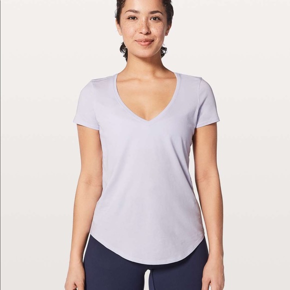 lululemon love tee v